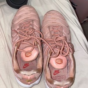 Used Pink Airmax